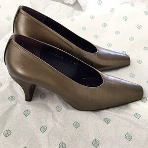 Donald J. Pliner Bronze Heels